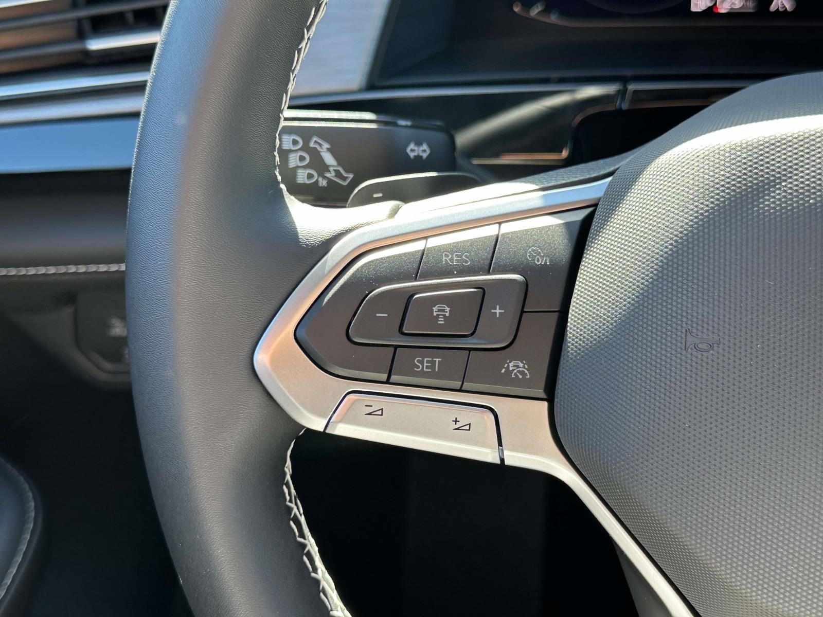 2026 Volkswagen Atlas Cross Sport 2.0T SE w/Technology 4MOTION