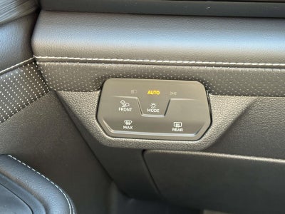 2026 Volkswagen Atlas Cross Sport 2.0T SE w/Technology 4MOTION