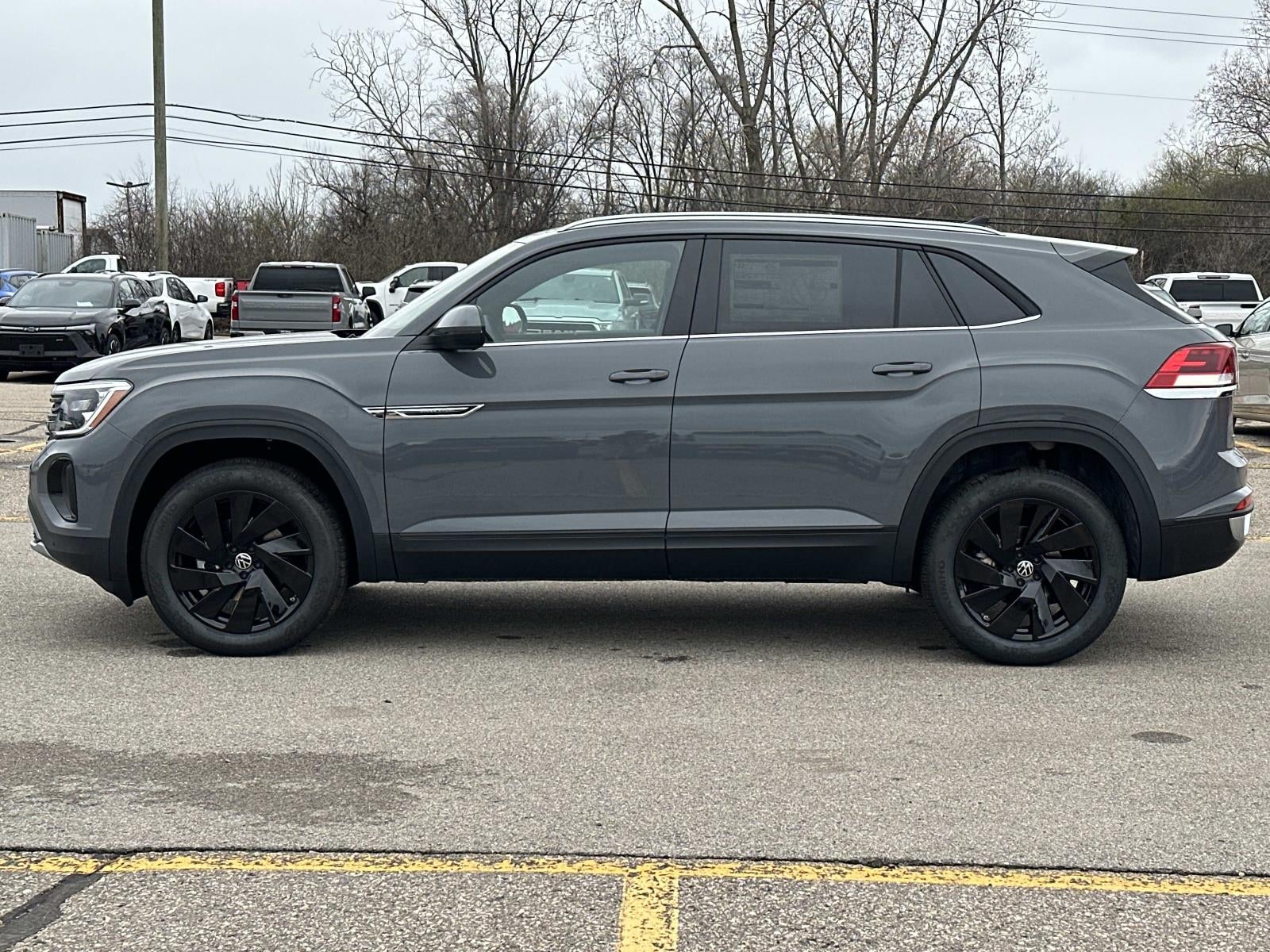 2026 Volkswagen Atlas Cross Sport 2.0T SE w/Technology 4MOTION