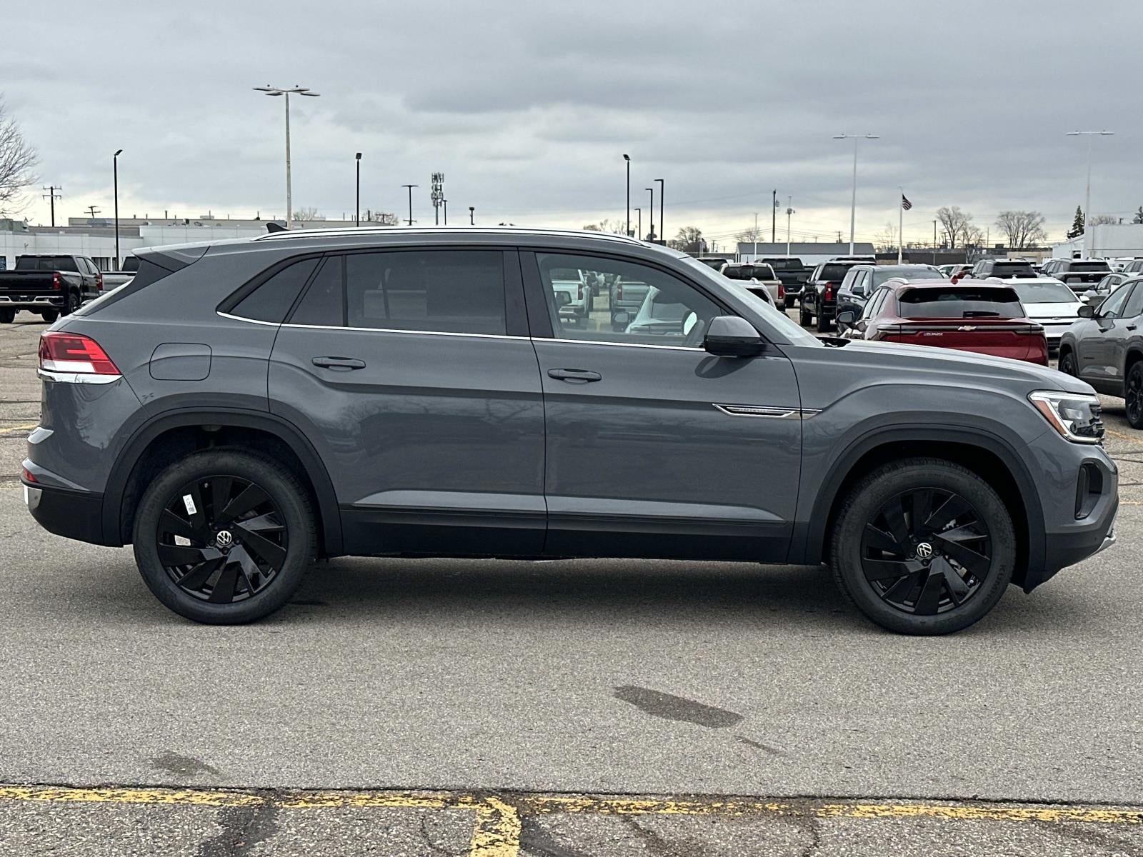 2026 Volkswagen Atlas Cross Sport 2.0T SE w/Technology 4MOTION