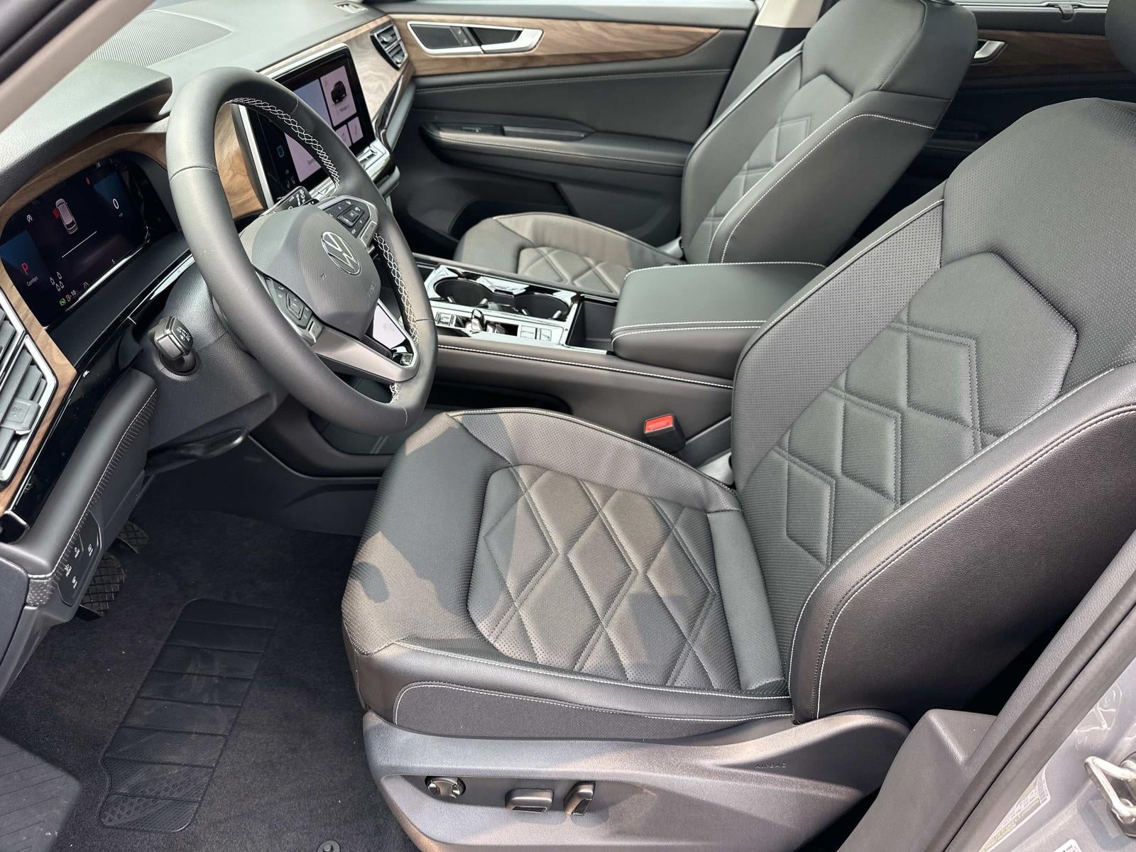 2026 Volkswagen Atlas 2.0T SE w/Technology 4MOTION