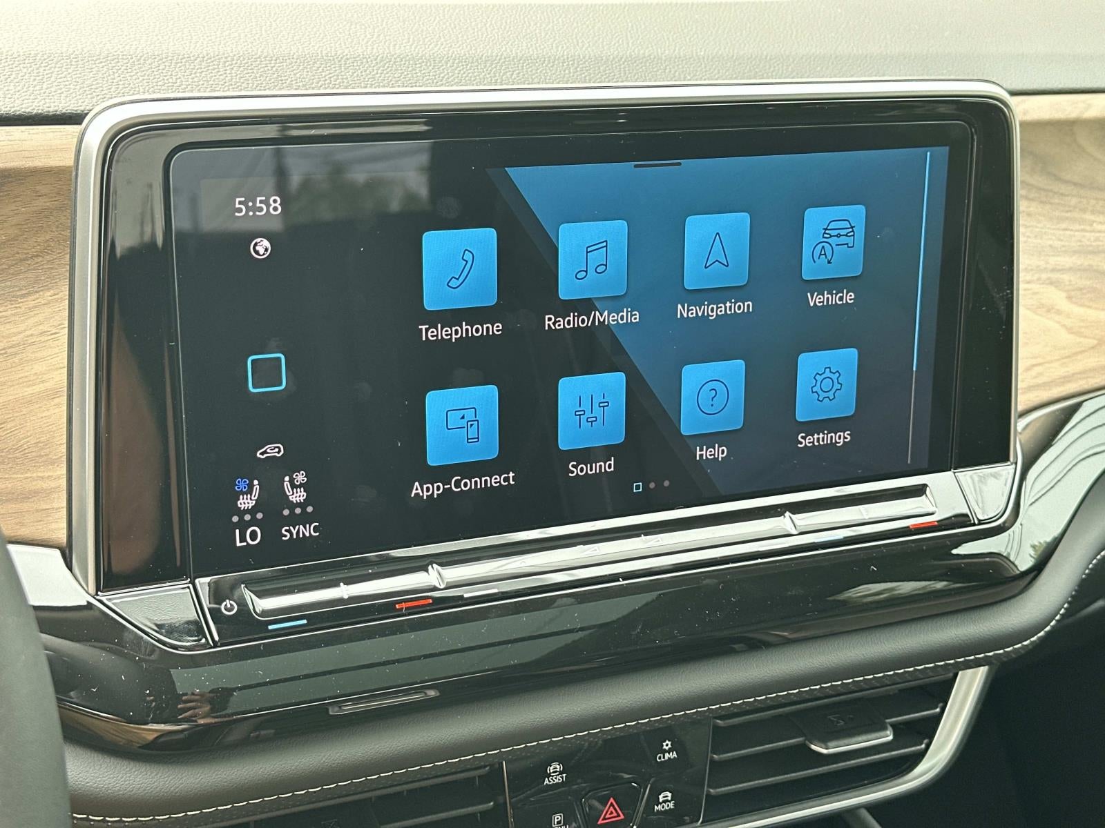 2026 Volkswagen Atlas 2.0T SE w/Technology 4MOTION