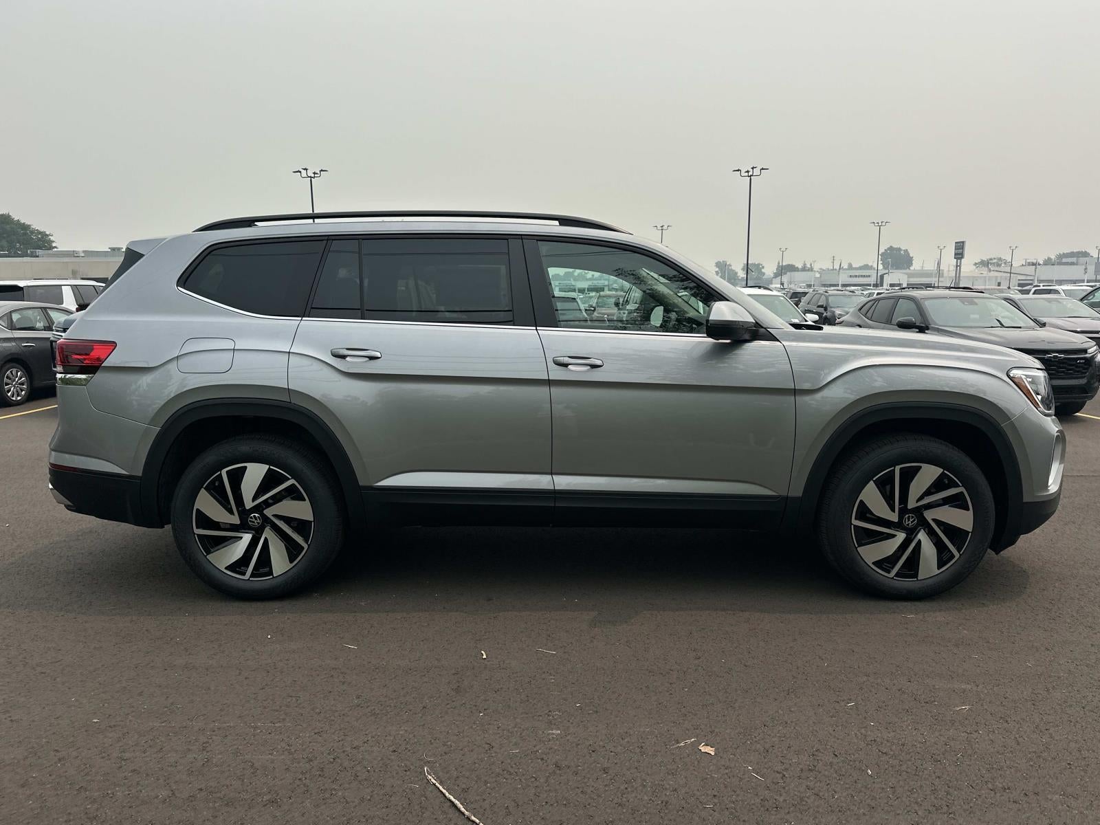 2026 Volkswagen Atlas 2.0T SE w/Technology 4MOTION