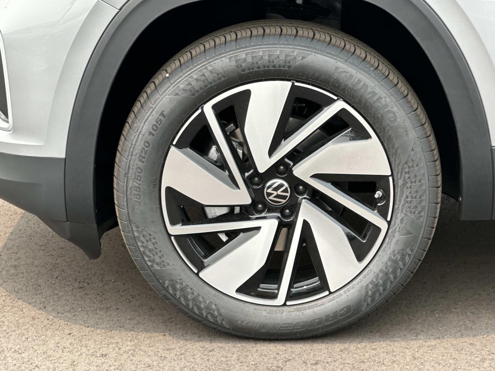 2026 Volkswagen Atlas 2.0T SE w/Technology 4MOTION
