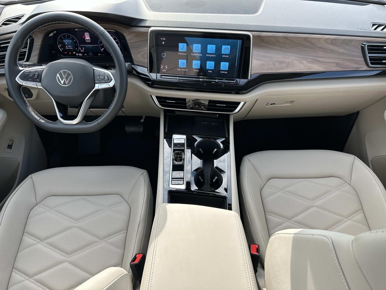 2026 Volkswagen Atlas 2.0T SE w/Technology 4MOTION