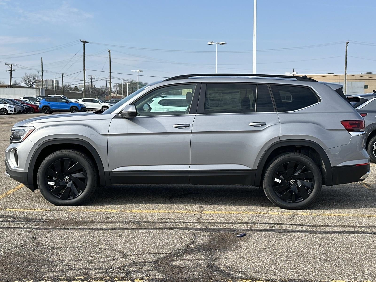 2026 Volkswagen Atlas 2.0T SE w/Technology 4MOTION