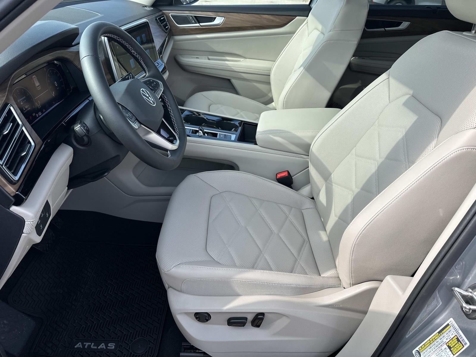 2026 Volkswagen Atlas 2.0T SE w/Technology 4MOTION
