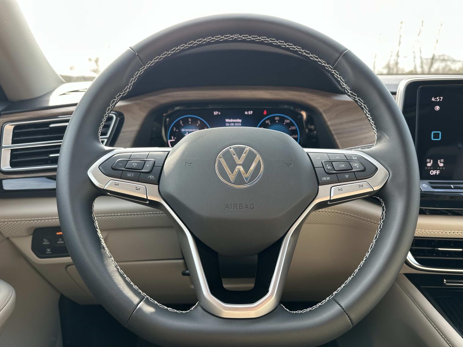 2026 Volkswagen Atlas 2.0T SE w/Technology 4MOTION