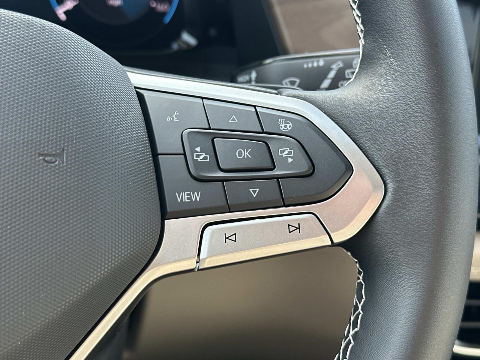 2026 Volkswagen Atlas 2.0T SE w/Technology 4MOTION