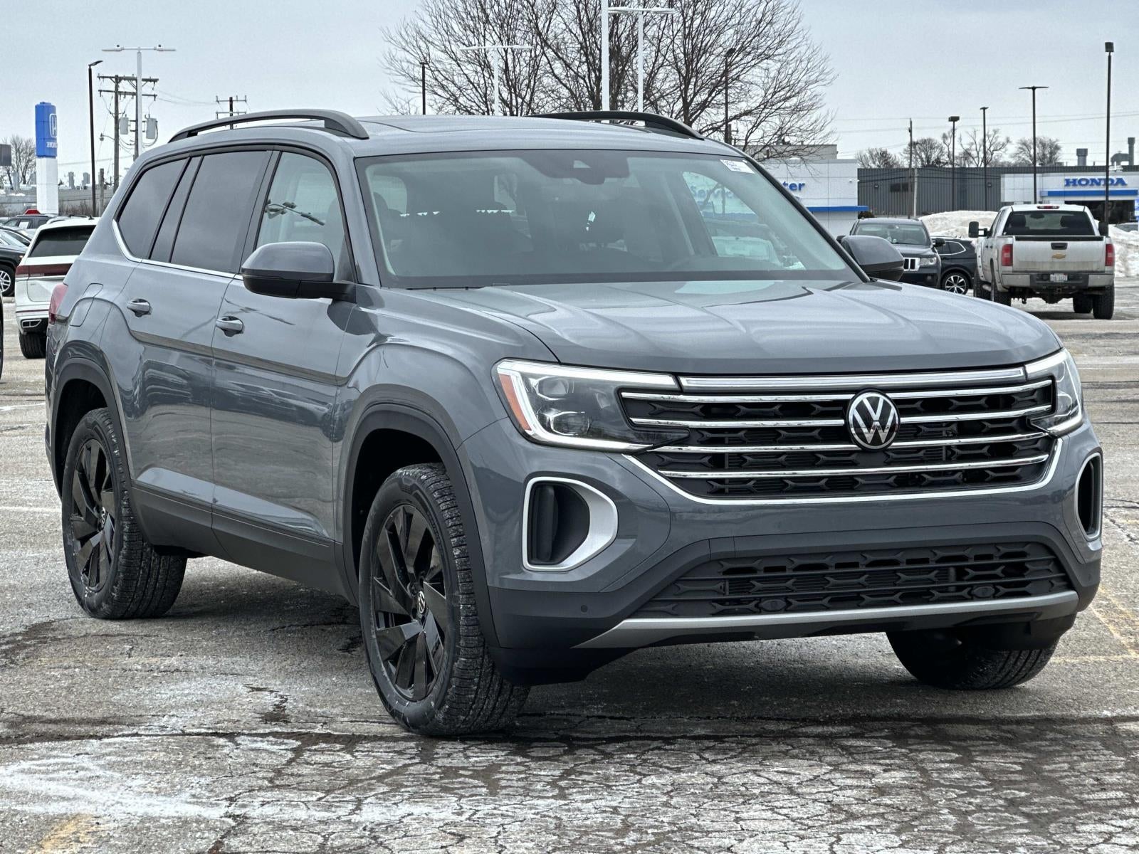 2026 Volkswagen Atlas 2.0T SE w/Technology 4MOTION