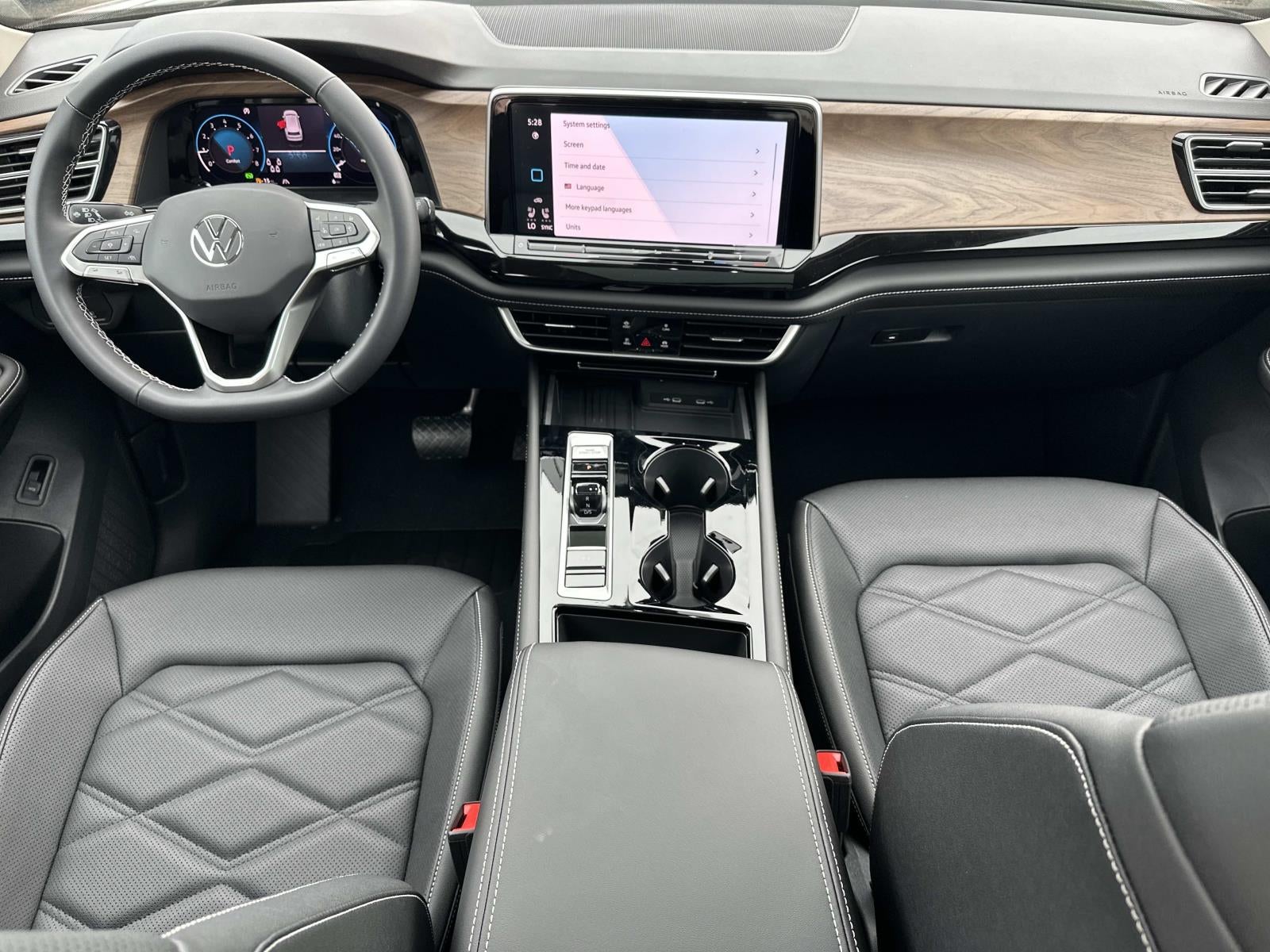 2026 Volkswagen Atlas 2.0T SE w/Technology 4MOTION