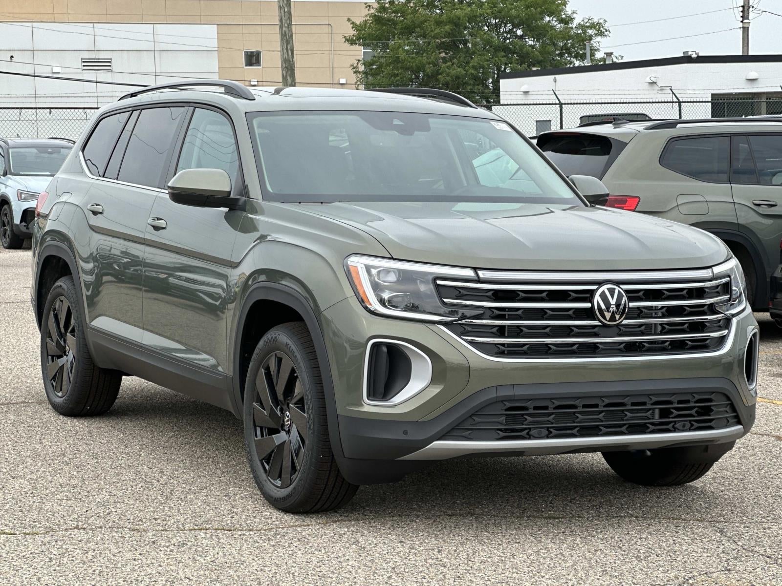 2026 Volkswagen Atlas 2.0T SE w/Technology 4MOTION