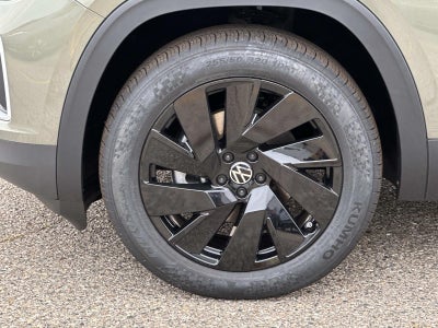 2026 Volkswagen Atlas 2.0T SE w/Technology 4MOTION
