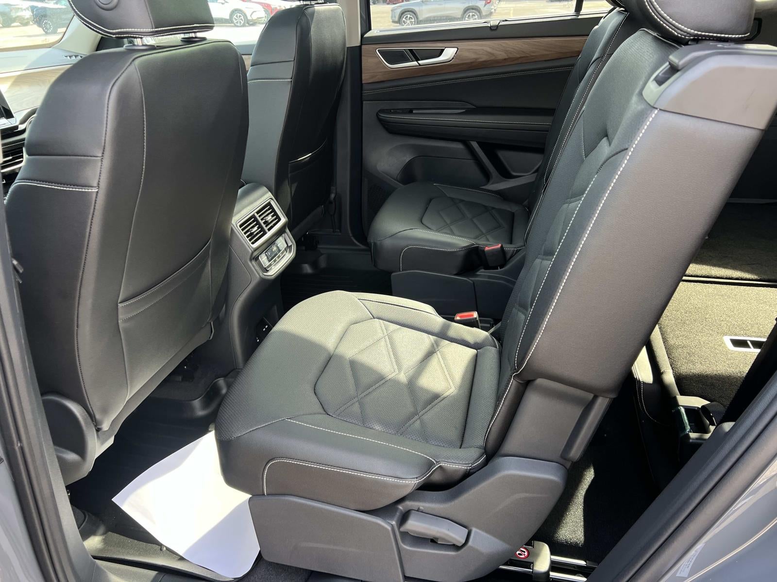 2026 Volkswagen Atlas 2.0T SE w/Technology 4MOTION