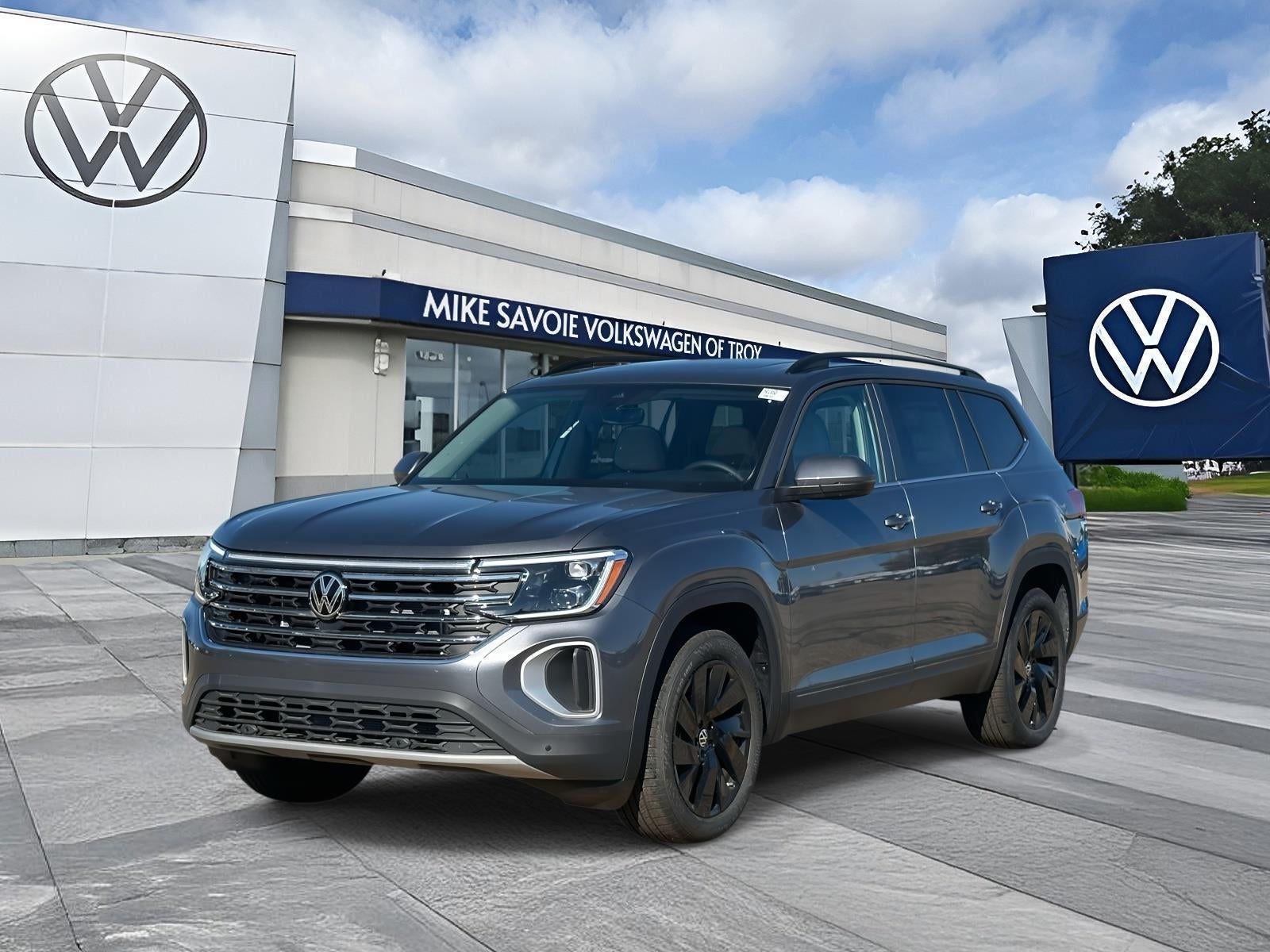 2025 Volkswagen Atlas 2.0T SE w/Technology 4MOTION