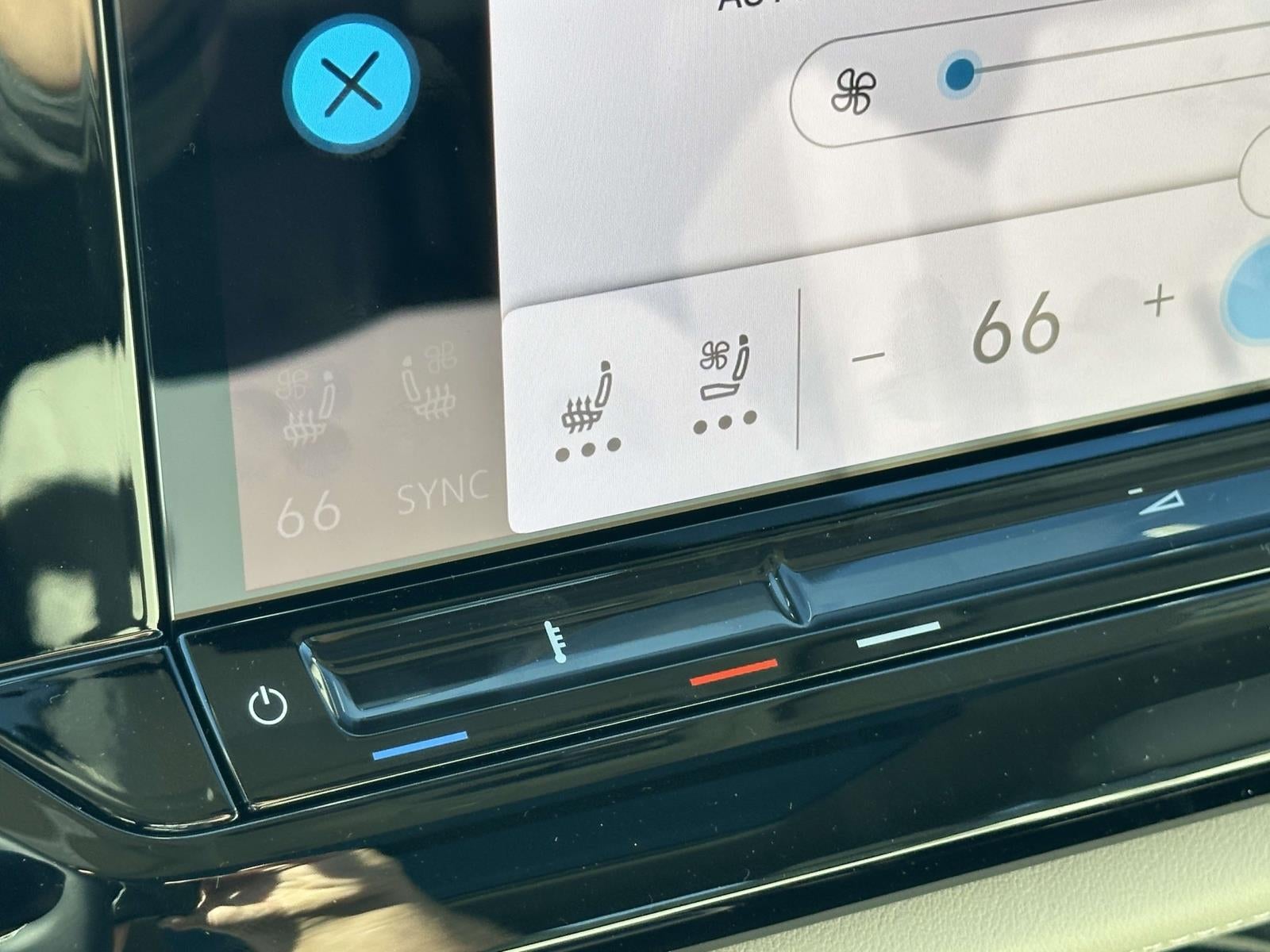 2025 Volkswagen Atlas 2.0T SE w/Technology 4MOTION