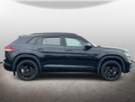 2023 Volkswagen Atlas Cross Sport 2.0T SEL R-Line Black 4MOTION