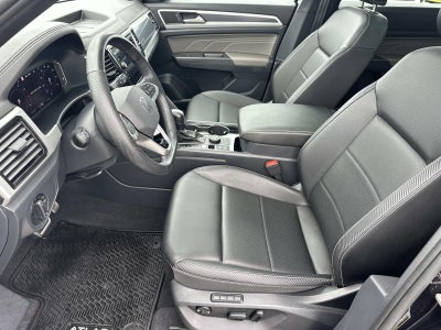 2023 Volkswagen Atlas Cross Sport 2.0T SEL R-Line Black 4MOTION