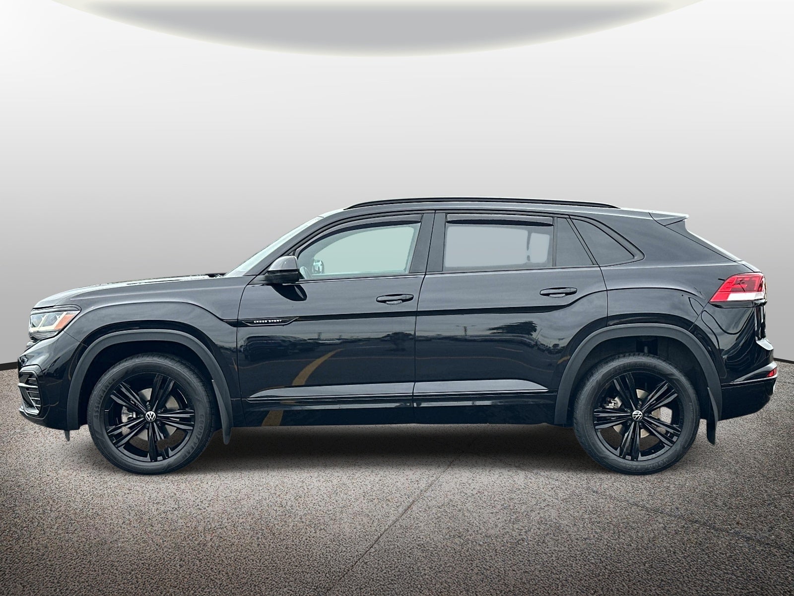2023 Volkswagen Atlas Cross Sport 2.0T SEL R-Line Black 4MOTION