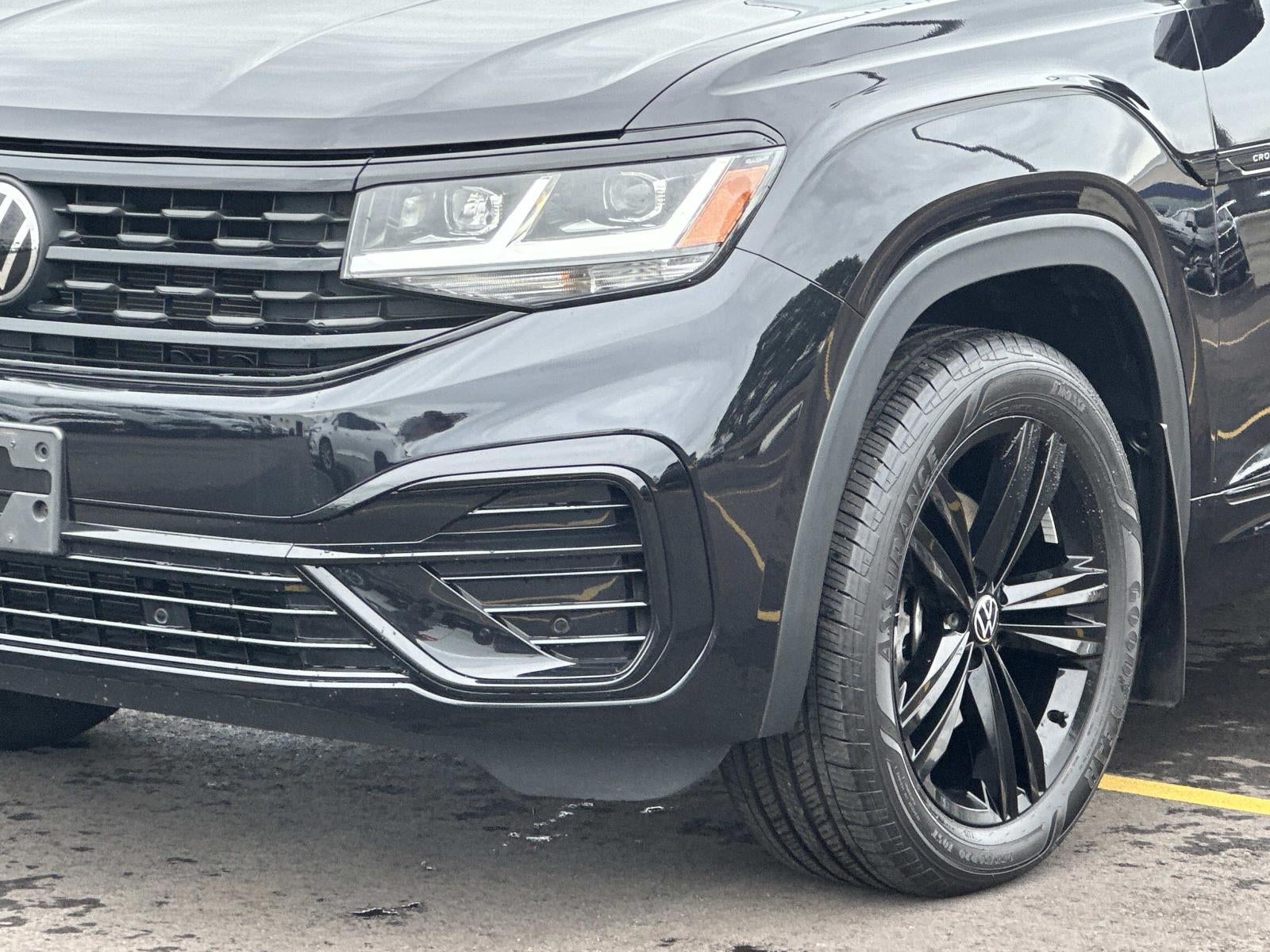 2023 Volkswagen Atlas Cross Sport 2.0T SEL R-Line Black 4MOTION