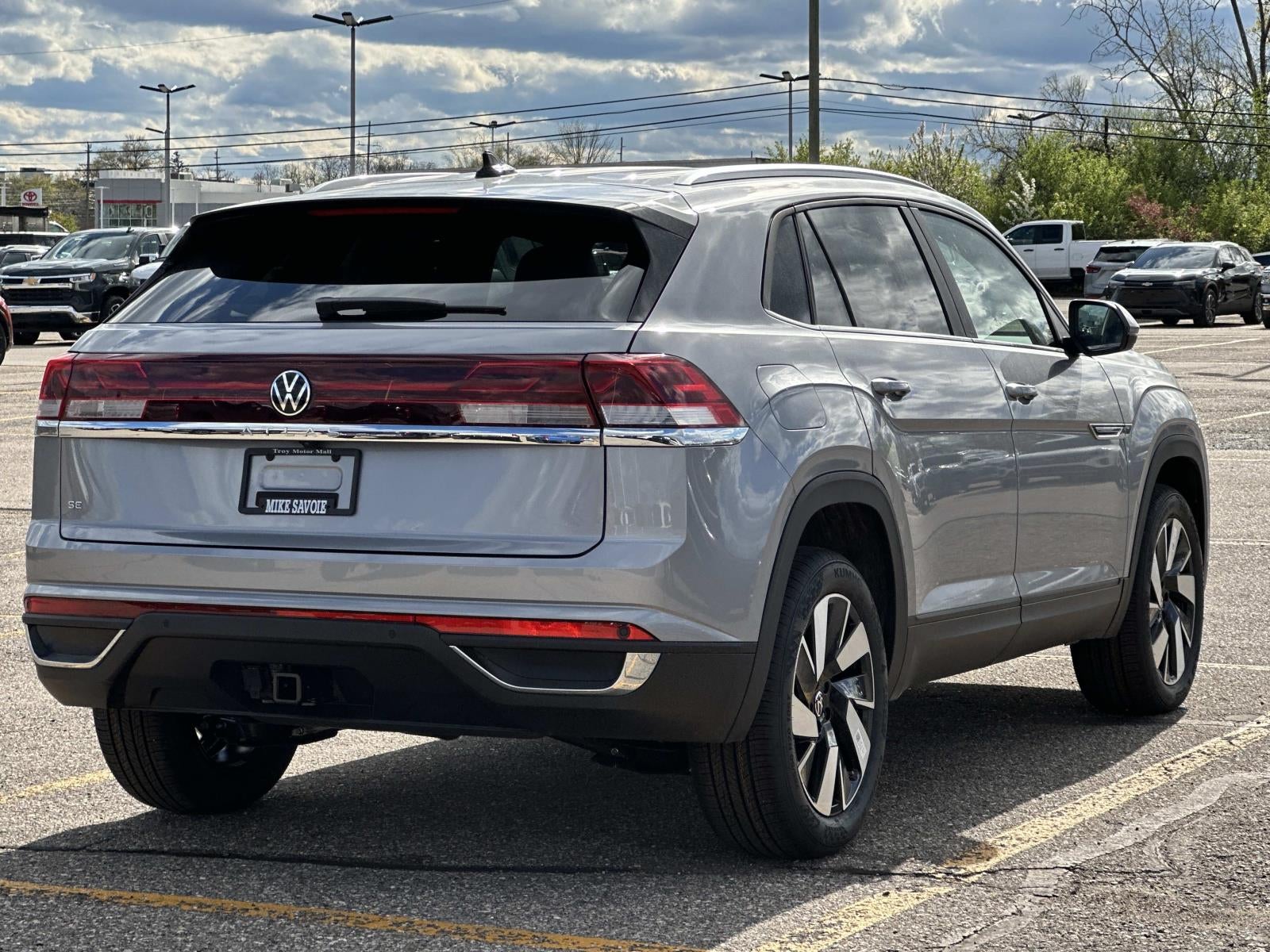 2026 Volkswagen Atlas Cross Sport 2.0T SE w/Tech FWD