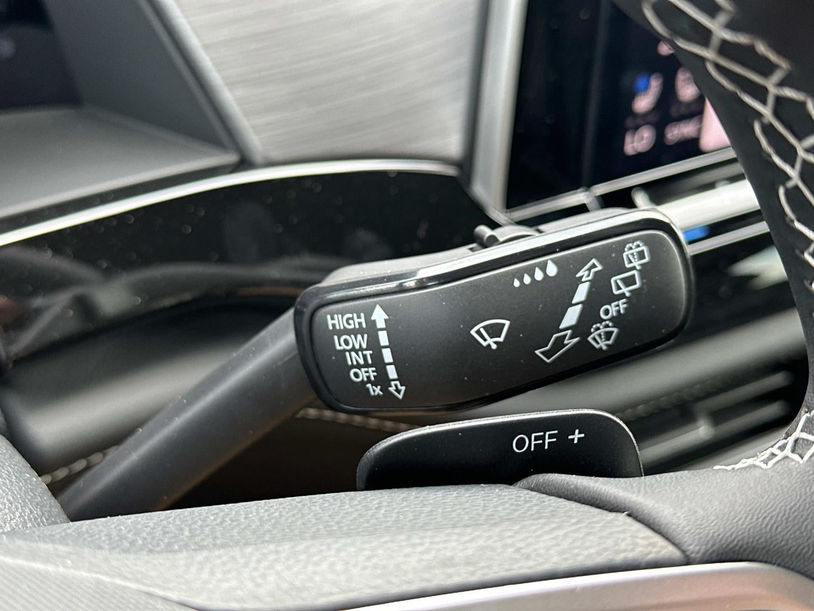 2025 Volkswagen Atlas Cross Sport 2.0T SE w/Technology FWD