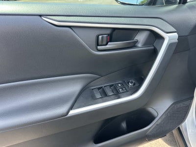 2023 Toyota RAV4 LE FWD (Natl)