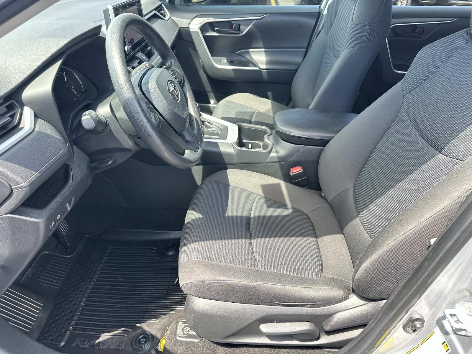 2023 Toyota RAV4 LE FWD (Natl)