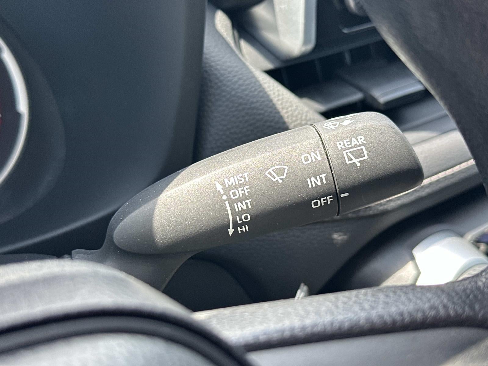 2023 Toyota RAV4 LE FWD (Natl)