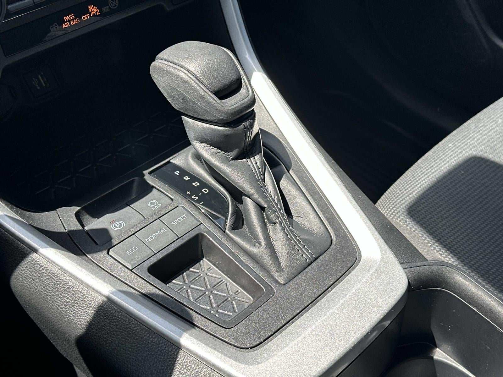 2023 Toyota RAV4 LE FWD (Natl)