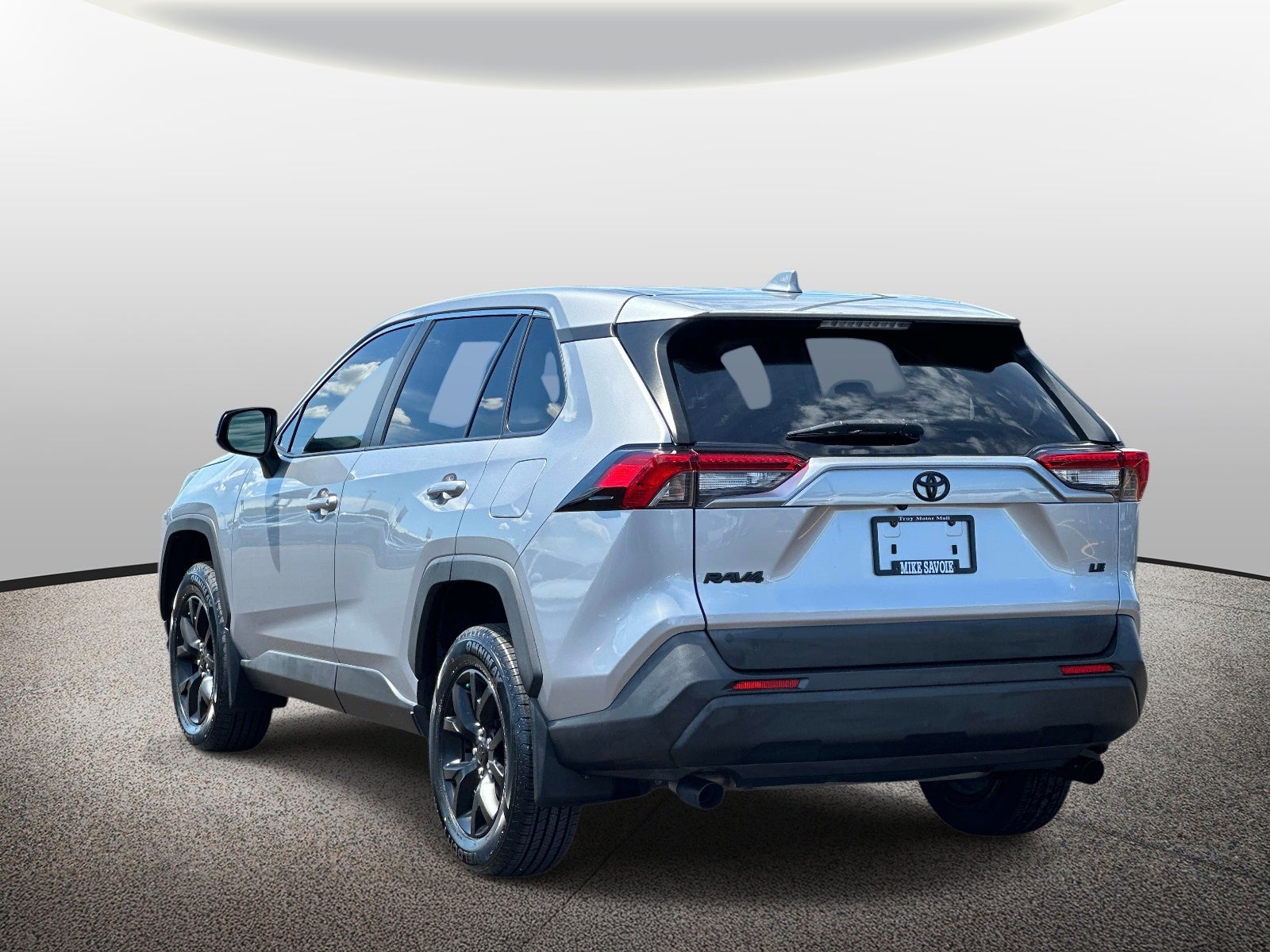 2023 Toyota RAV4 LE FWD (Natl)