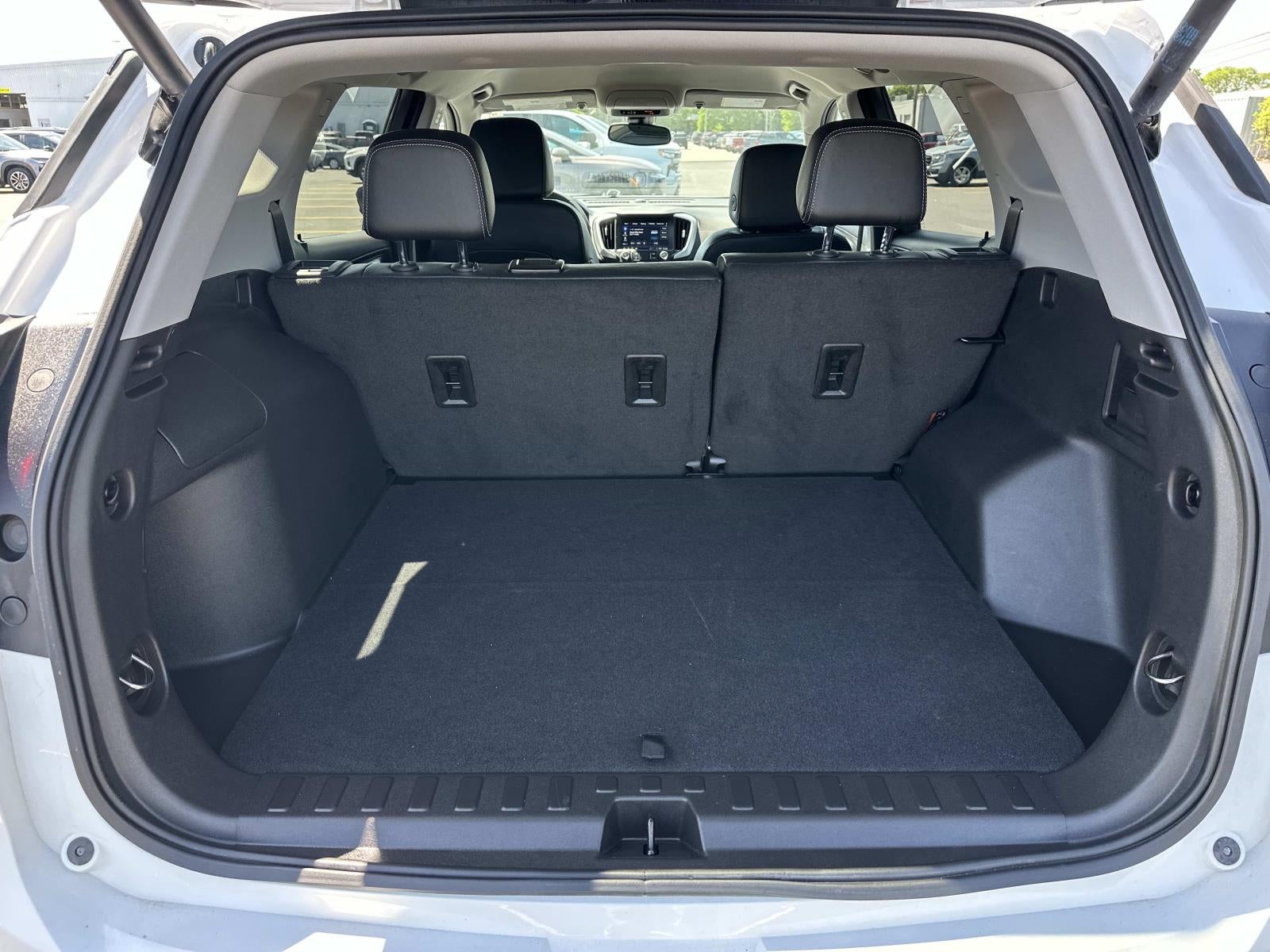 2024 GMC Terrain FWD 4dr SLT
