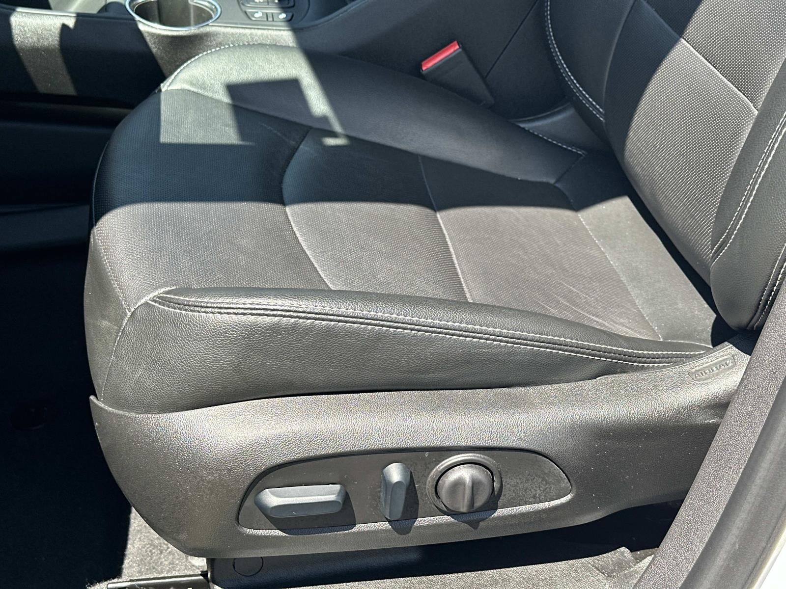 2024 GMC Terrain FWD 4dr SLT