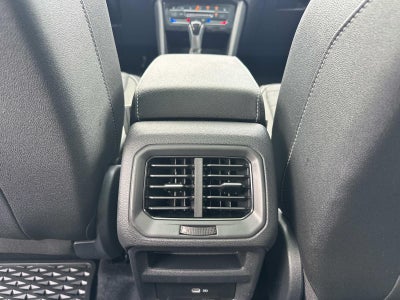 2025 Volkswagen Taos SE Black 4MOTION