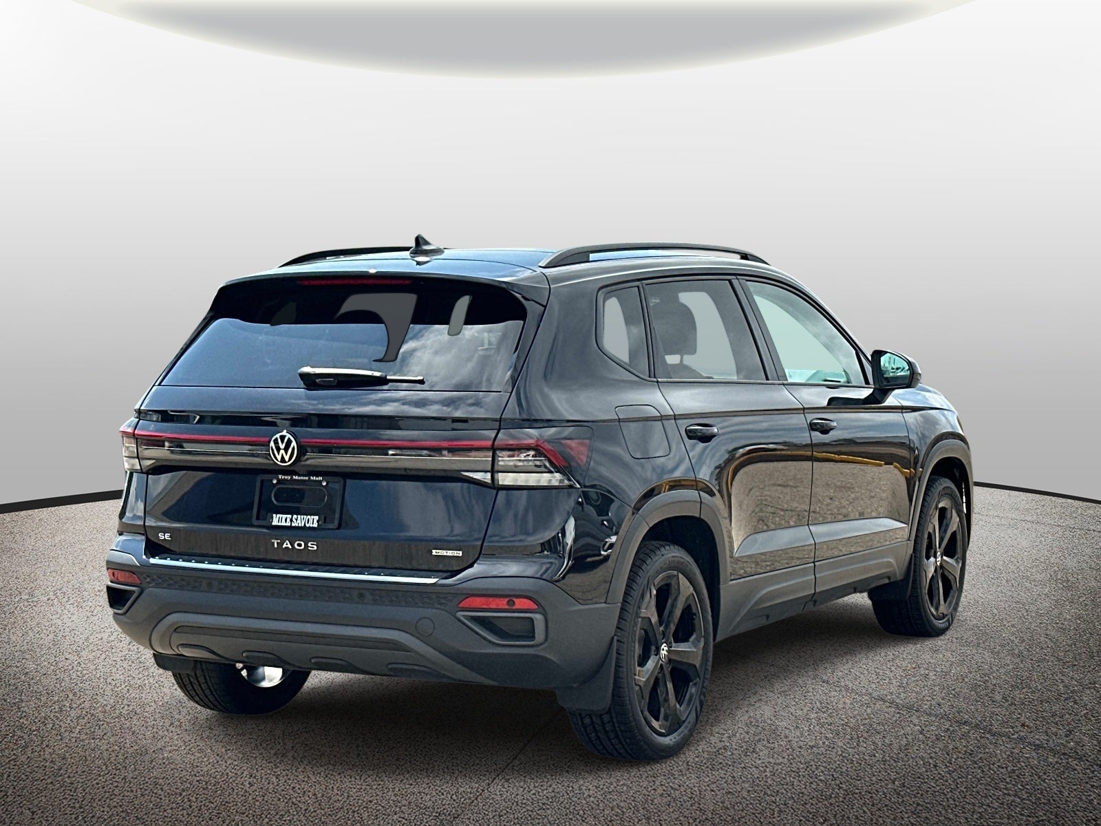 2025 Volkswagen Taos SE Black 4MOTION