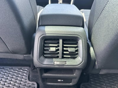 2025 Volkswagen Taos SE Black 4MOTION