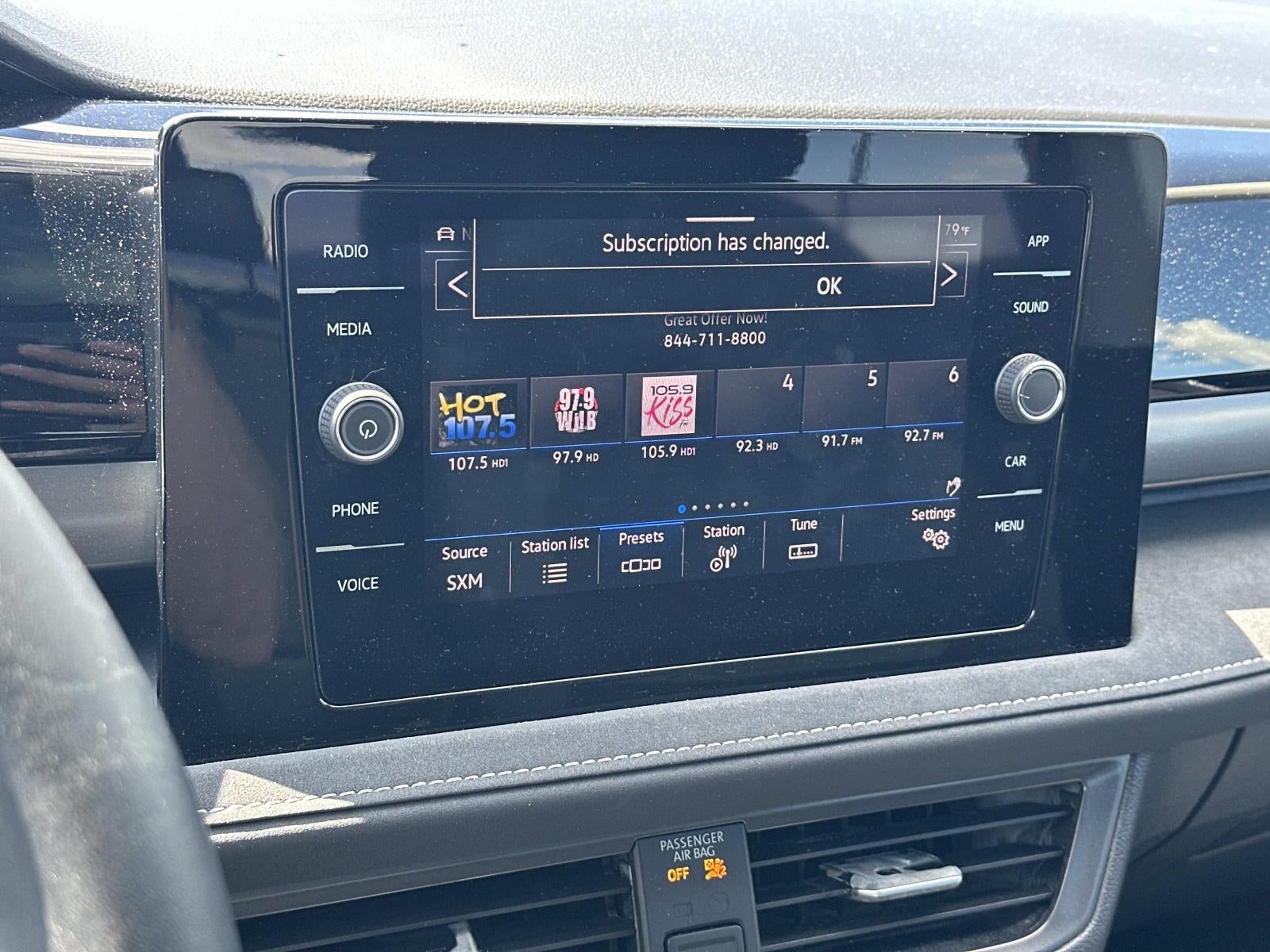 2025 Volkswagen Taos SE Black 4MOTION