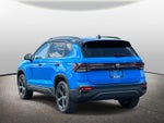 2025 Volkswagen Taos SE Black 4MOTION