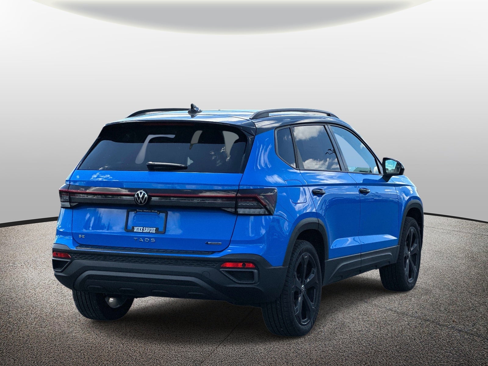 2025 Volkswagen Taos SE Black 4MOTION