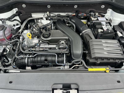 2026 Volkswagen Taos 1.5T SE Black