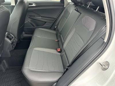 2026 Volkswagen Taos 1.5T SE Black