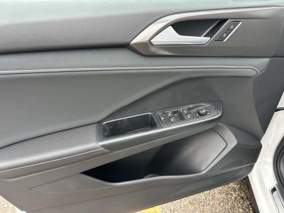 2026 Volkswagen Taos 1.5T SE Black