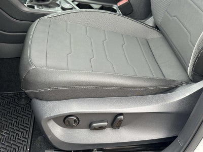 2026 Volkswagen Taos 1.5T SE Black