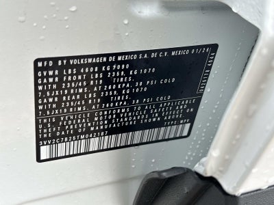 2026 Volkswagen Taos 1.5T SE Black