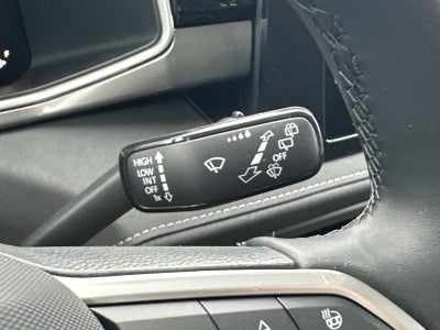 2026 Volkswagen Taos 1.5T SE Black