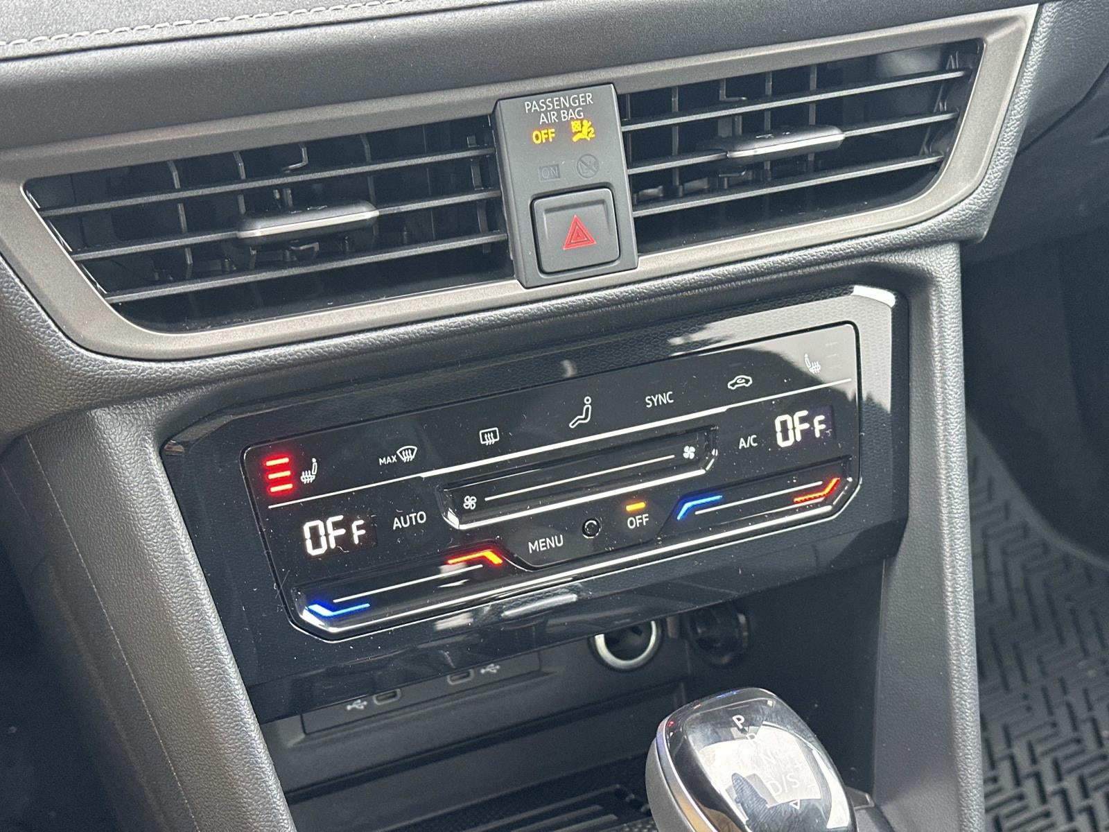 2026 Volkswagen Taos 1.5T SE Black