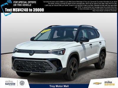 2025 Volkswagen Taos SE Black 4MOTION