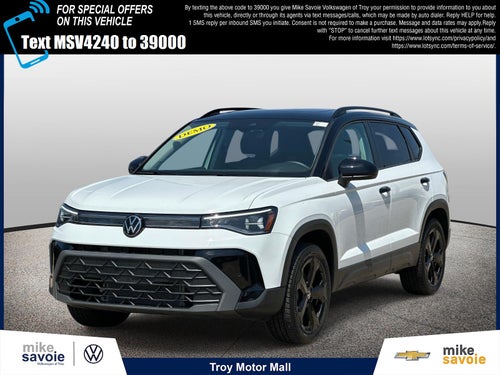 2025 Volkswagen Taos SE Black 4MOTION