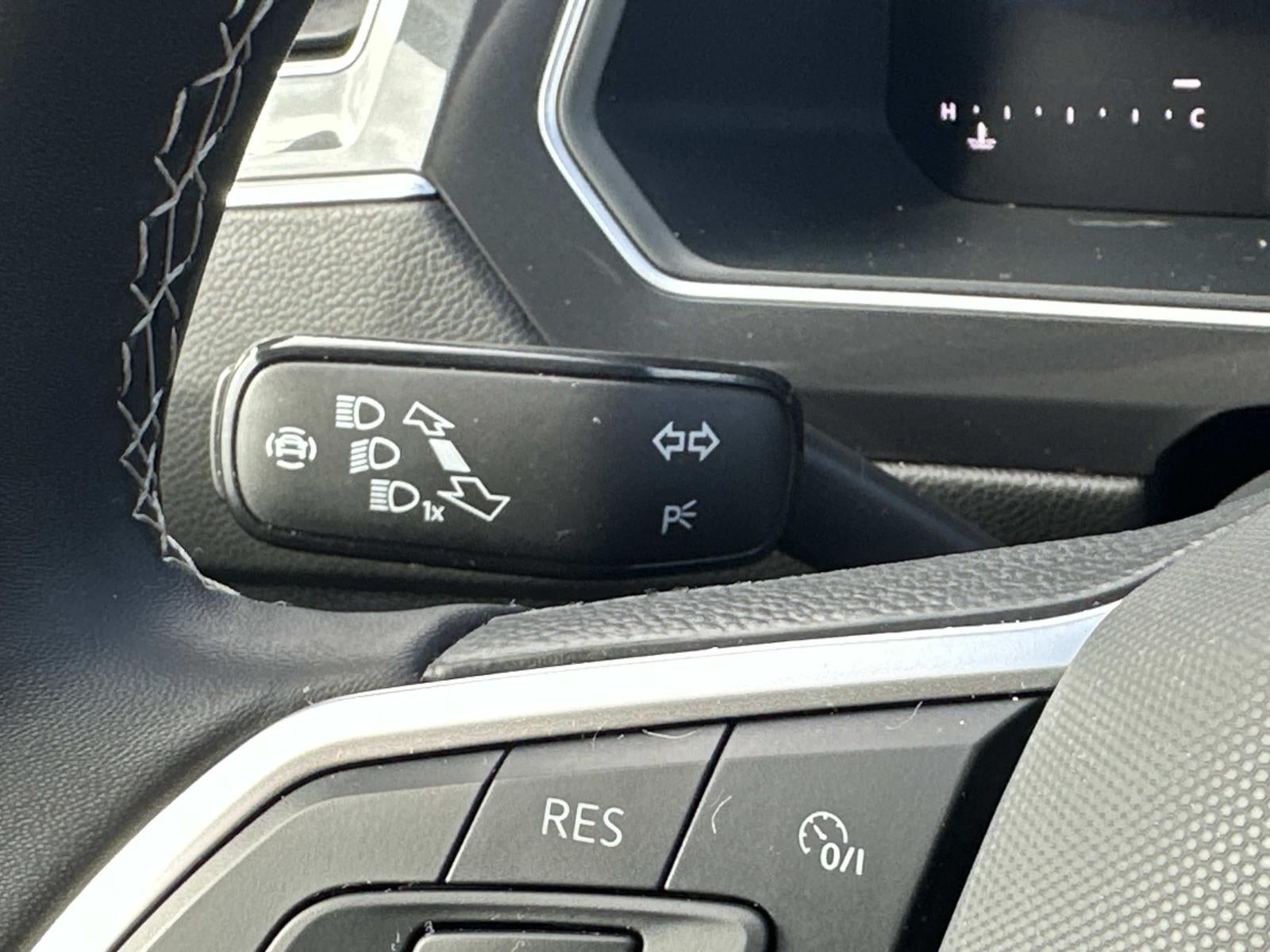 2024 Volkswagen Tiguan 2.0T SE FWD