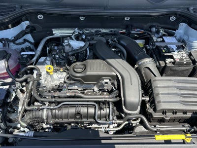 2026 Volkswagen Taos SE Black FWD